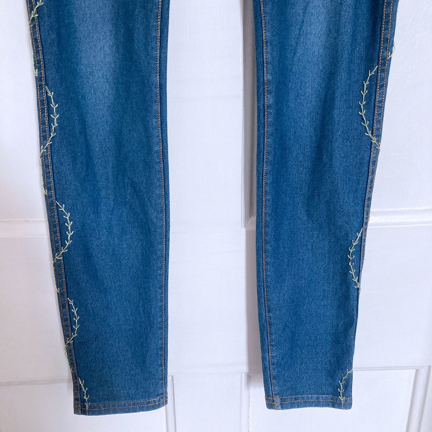 Age 12-13, H&M | Creeping vine jeggings | Ready to ship